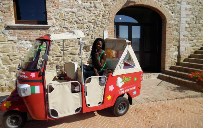 Umbria in Ape Rental Noleggio Vespe Noleggio Scooter Noleggio Ape Calessino